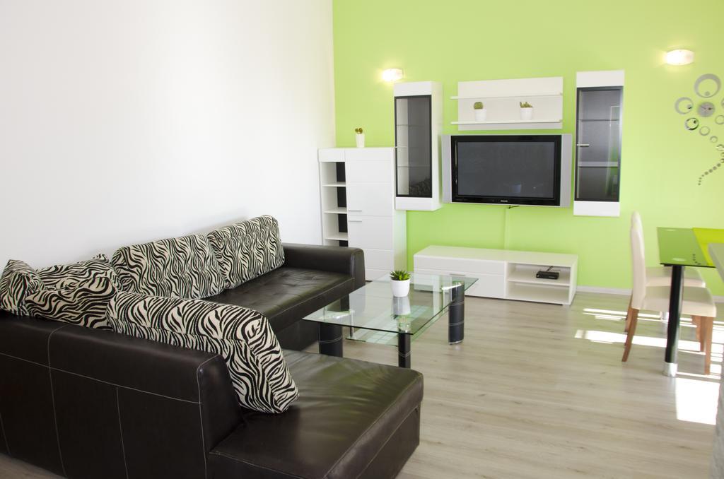 Apartments Vodanovic Podgora Esterno foto
