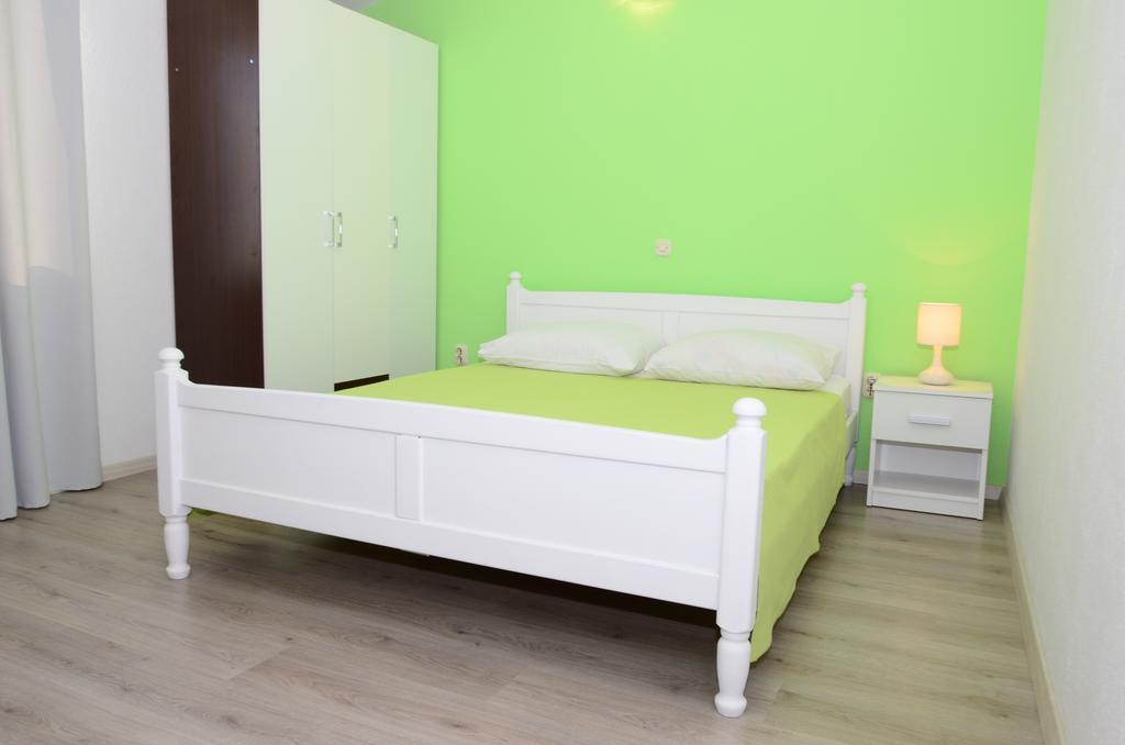 Apartments Vodanovic Podgora Esterno foto