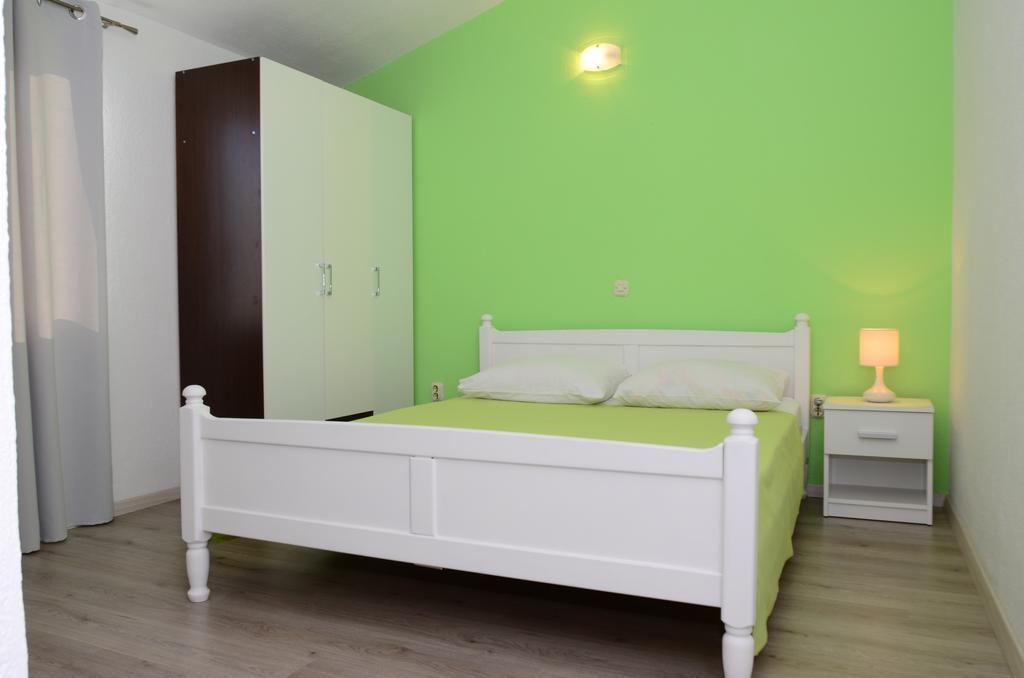 Apartments Vodanovic Podgora Esterno foto