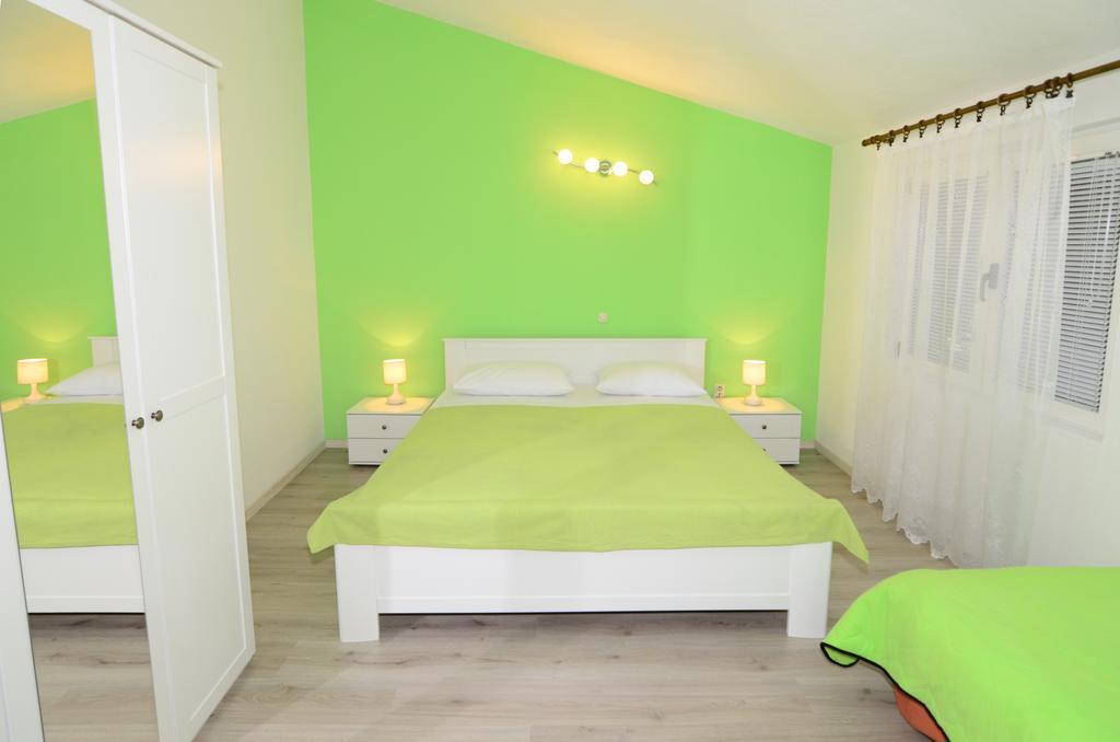 Apartments Vodanovic Podgora Esterno foto